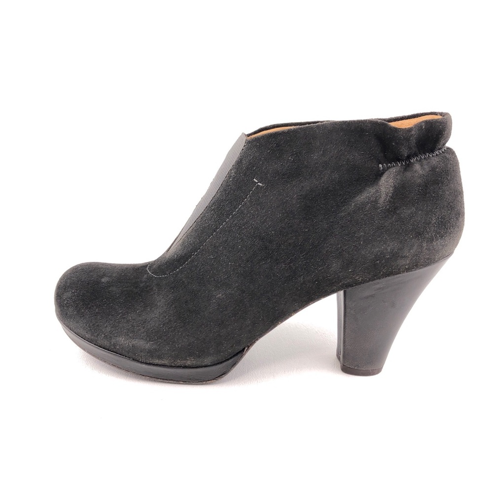 Naya Bara Dark Gray Suede Ankle Booties 8M